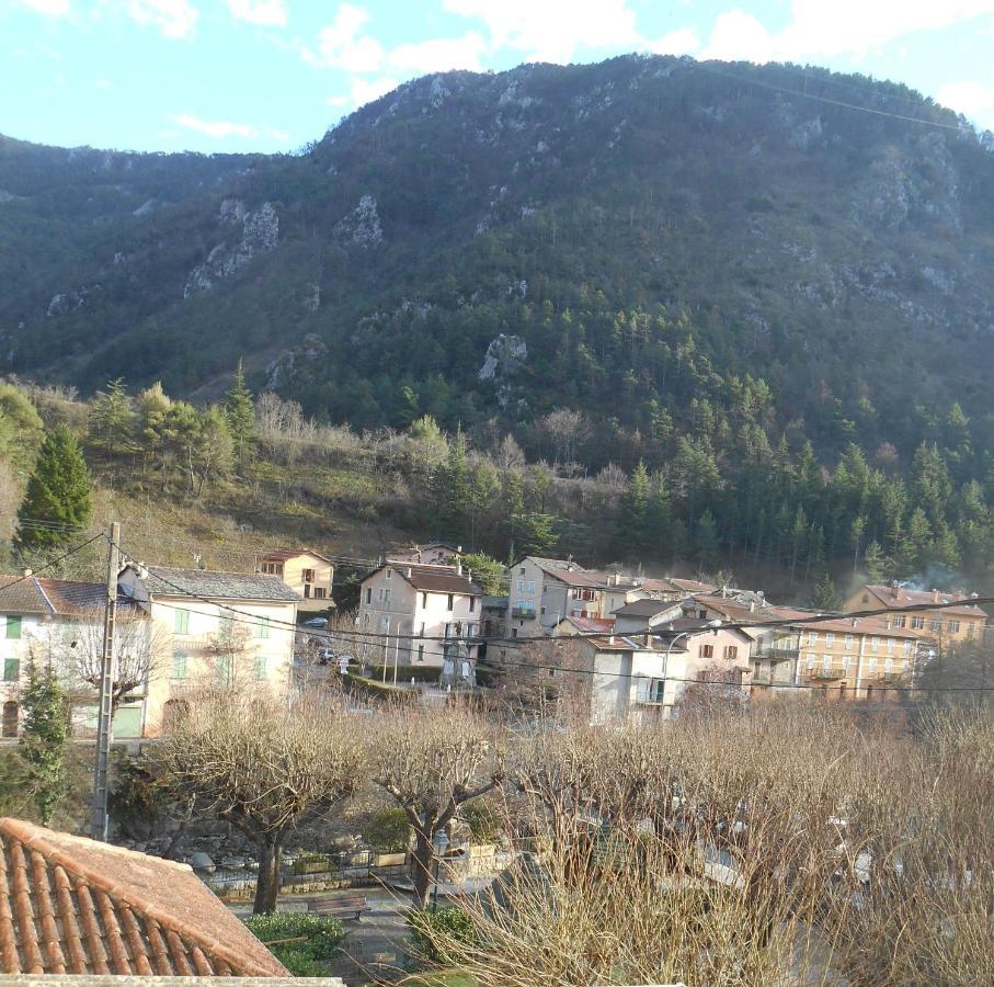 Studio Meuble Au Pied Du Mercantour Fontan المظهر الخارجي الصورة